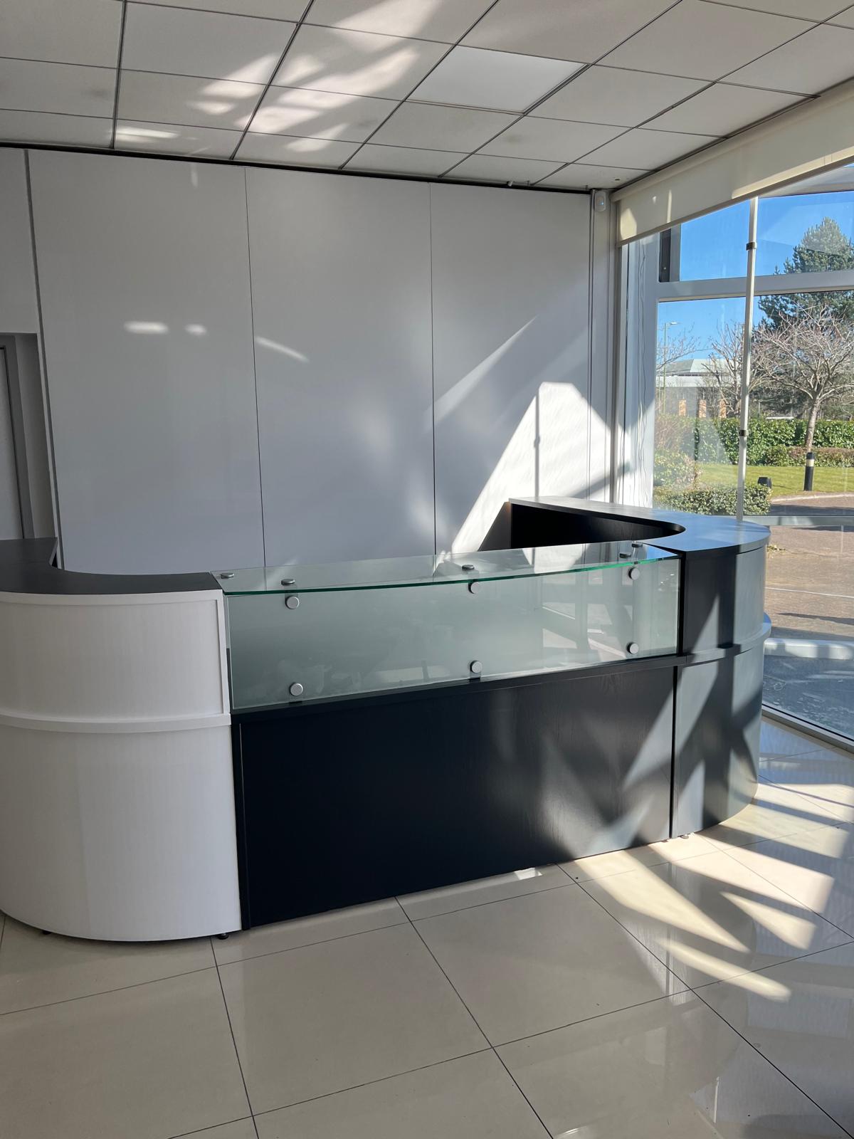 Commercial reception desk finish