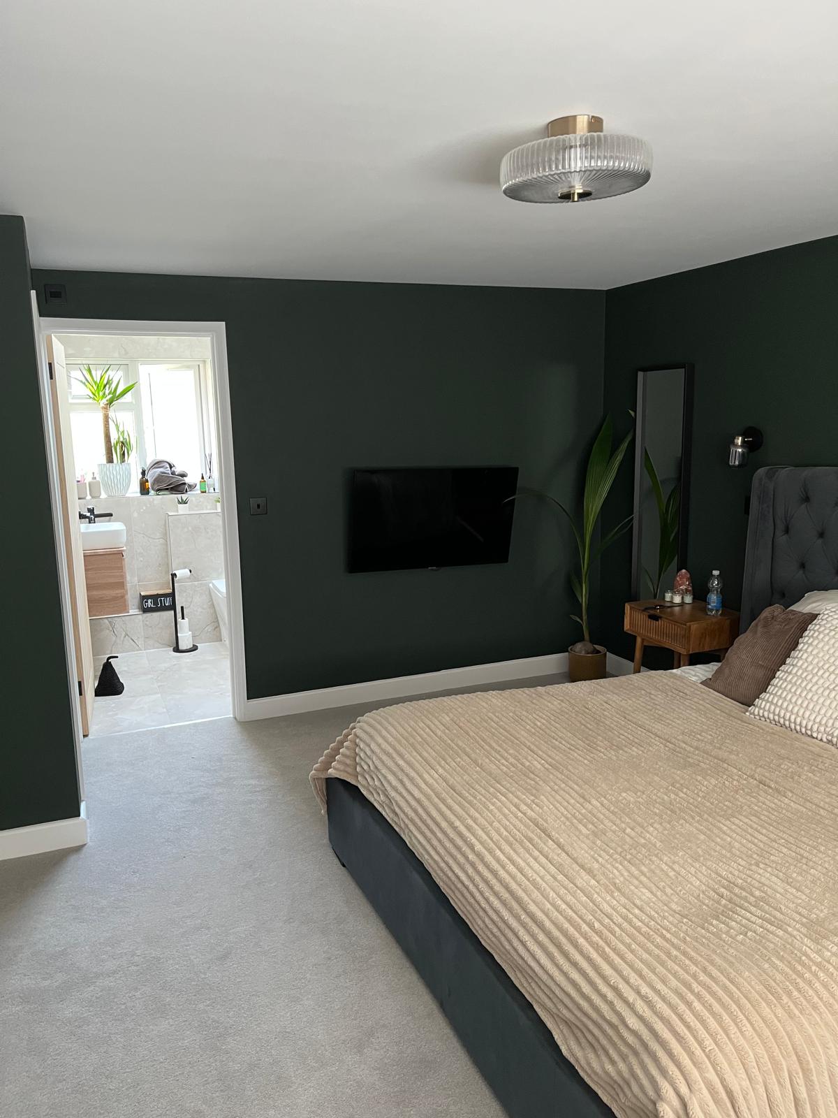Green bedroom & ensuite, full repaint